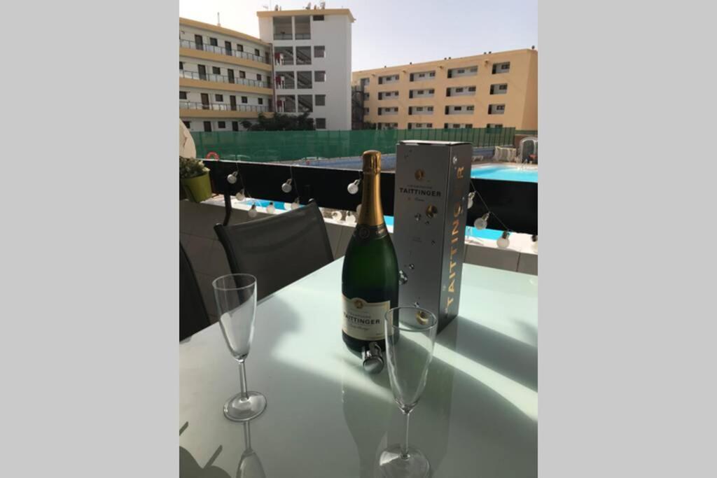 Yumbo Beach Apartment Perfect Location Free Fast Wifi Playa del Inglés Exterior foto