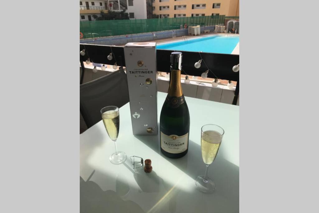 Yumbo Beach Apartment Perfect Location Free Fast Wifi Playa del Inglés Exterior foto